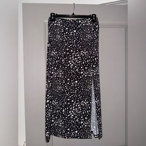Windsor Black and White Patterned Maxi Skirt